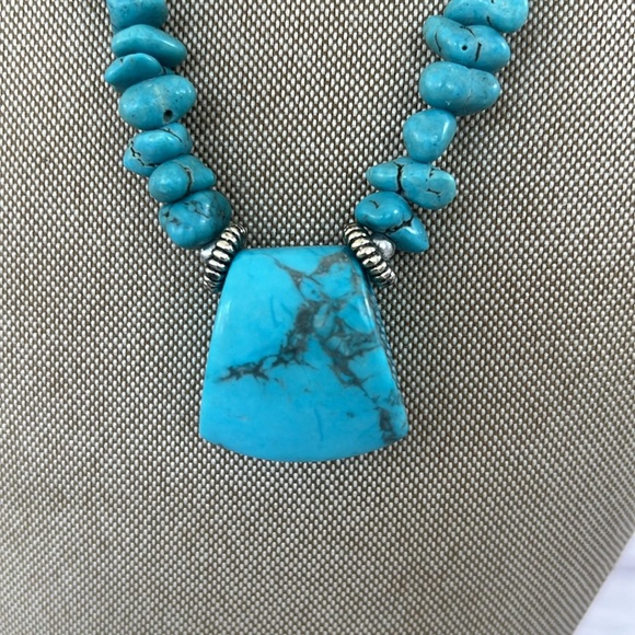 Faux turquoise stone vintage necklace barrel clasp closure 18” - Picture 4 of 10